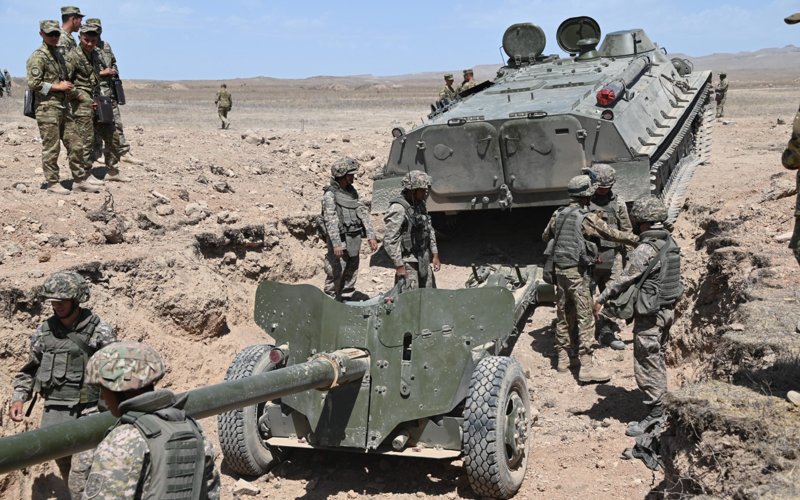 солдаты армия