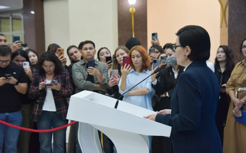 Qazaqstan toǵyz elmen eńbek kelisimin maquldap jatyr 