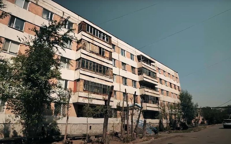 «Таза қала» в Экибастузе: заброшенные здания и нерешенная проблема мусора
