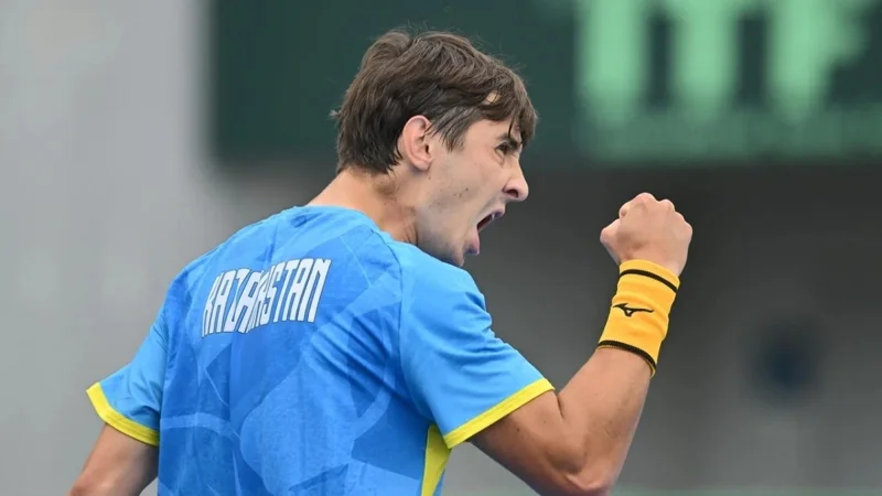 Казахстанские теннисисты начали с победы в матче Кубка Дэвиса