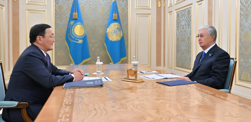 Memleket basshysy Bas prokýror Berik Asylovty qabyldady