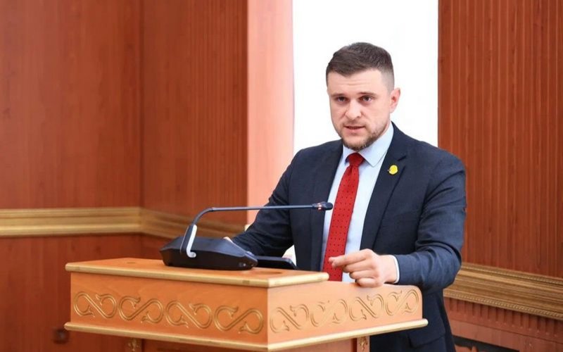 руководитель управления информатизации, оказания госуслуг и&nbsp;архивов Константин Ильницкий