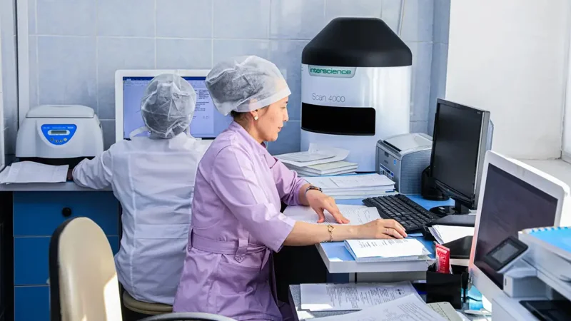 Қазақстандағы ақылы медициналық қызметтердің бағасы қалай қалыптасады және кім бақылайды