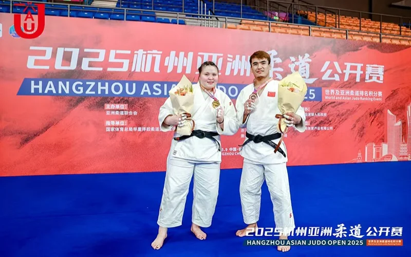 Шыңжаңдық Айман мен Сұңқар бірі алтын, бірі қола жүлдені еншіледі