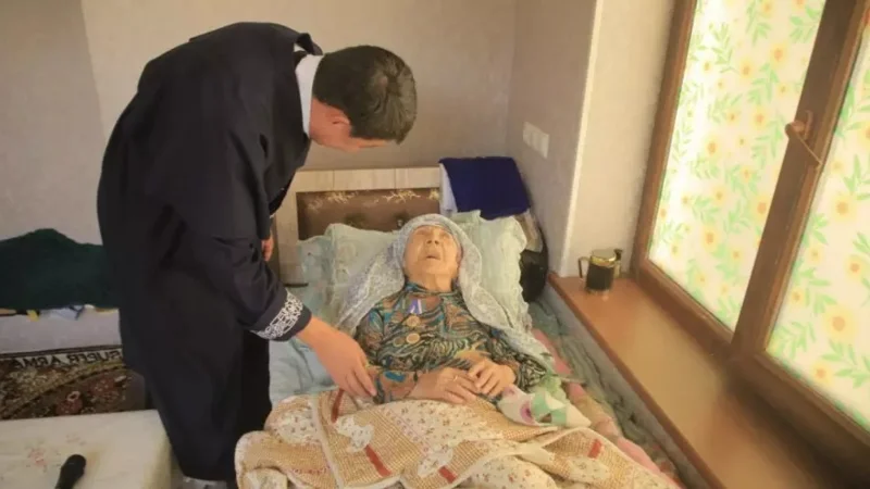 130 жастағы әже