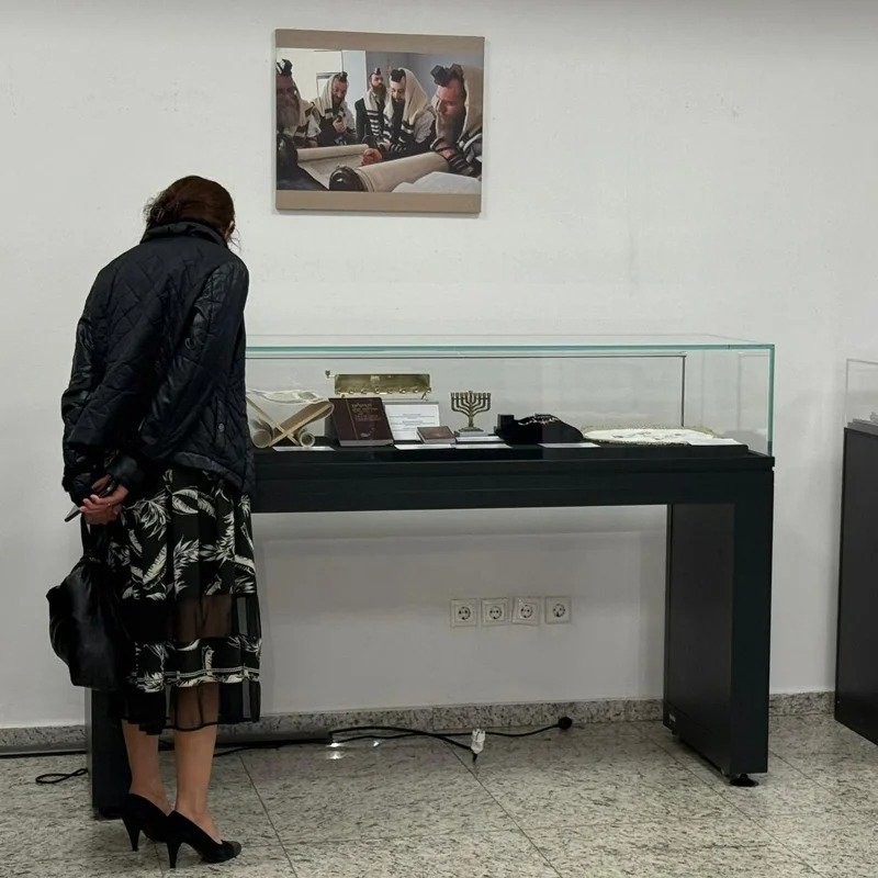 Astana showcases 86 priceless artifacts of world religions