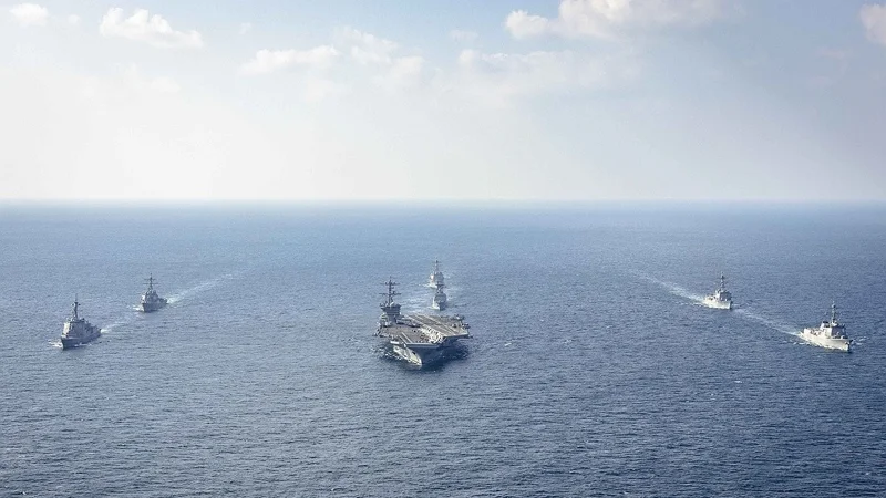 Южная Корея, США и Япония начали трехсторонние военные учения