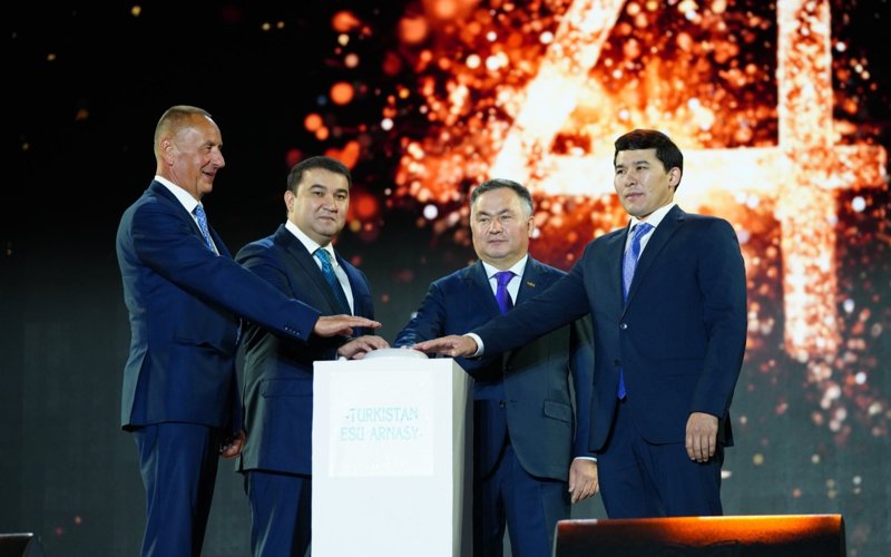 Túrkistan qalasynda Orta Azııada teńdesi joq sport keshenderi bar «Eskek esý» arnasy ashyldy