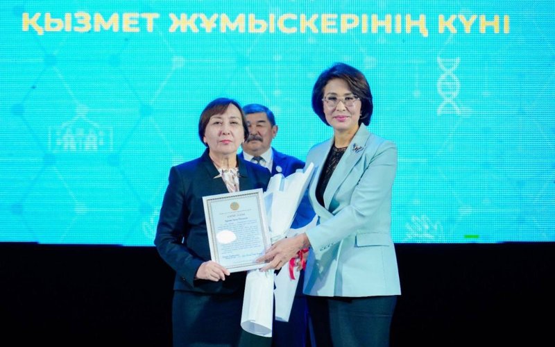 Qazaqstanda alǵash ret sanıtarııalyq-epıdemıologııalyq qyzmet qyzmetkerleri kásibı merekesin atap ótti Qazaqstanda alǵash ret sanıtarııalyq-epıdemıologııalyq qyzmet qyzmetkerleri kásibı merekesin atap ótti