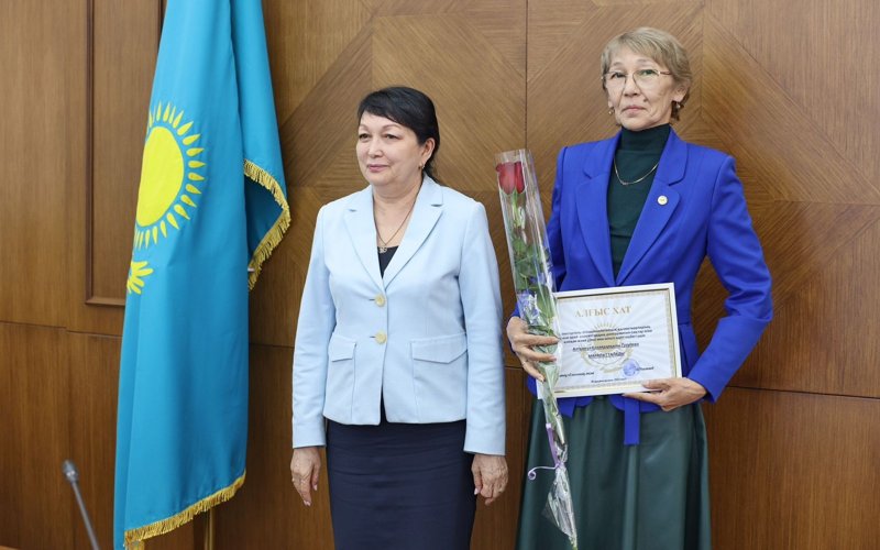 Ұлытау облысында санитариялық-эпидемиологиялық қызмет мамандары марапатталды