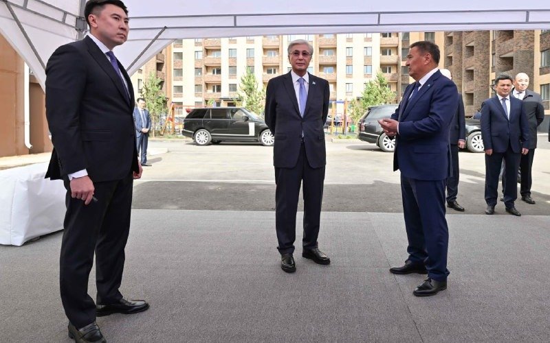 Президент поручил построить футбольный стадион в Кокшетау Президент поручил построить футбольный стадион в Кокшетау