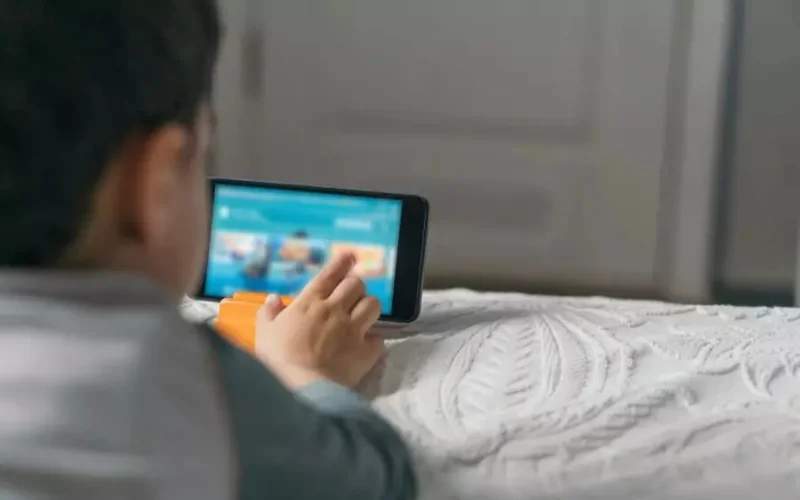 алаяқтар баланы қалай алдайды?