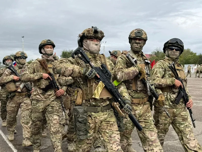 CSTO command and staff exercises kick off in Balykchy Society 12 17 September 2025 10:36 {{item.title }} {{item.title }} NextPrevious   copyright icon Kabar Agency Bishkek, Sept. 17, 2025 /Kabar/. Balykchy city hosted the grand opening Rubej-2025, command and staff exercise of the collective rapid deployment forces of the CSTO Central Asian region  The event was attended by CSTO Secretary General Imangali Tasmagambetov, First Deputy Minister of Defense of the Kyrgyz Republic Erlis Terdikbayev, First Deputy Plenipotentiary Representative of the President in the Issyk-Kul Region Daniyar Arpachiev, Mayor of Balykchy Baatyrbek Zhantayev and other officials.  Servicemen from Russia, Kazakhstan and Tajikistan arrived for the exercises. The grand opening ended with a parade march of all units involved in the exercises.