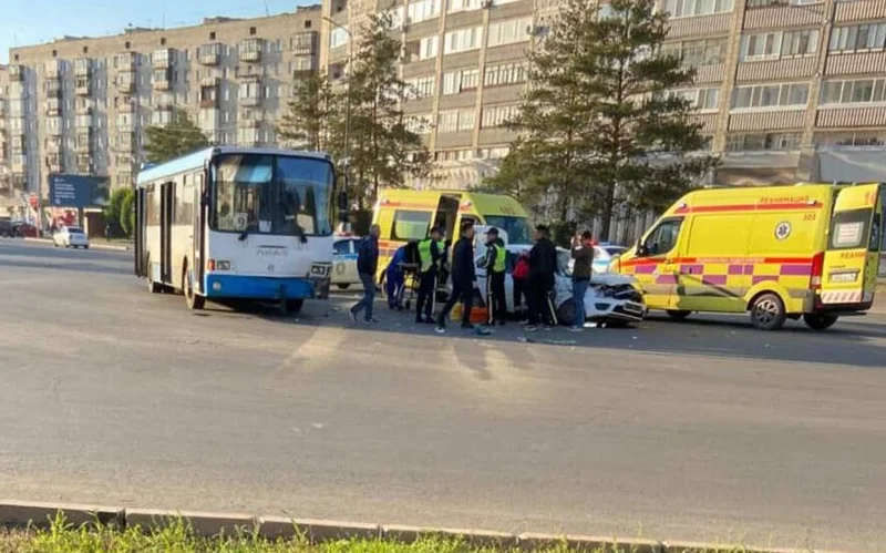 7 человек пострадали в ДТП с автобусом в Павлодаре