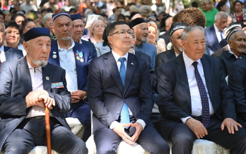 Шымкентте өзбек этносы күні тойланды