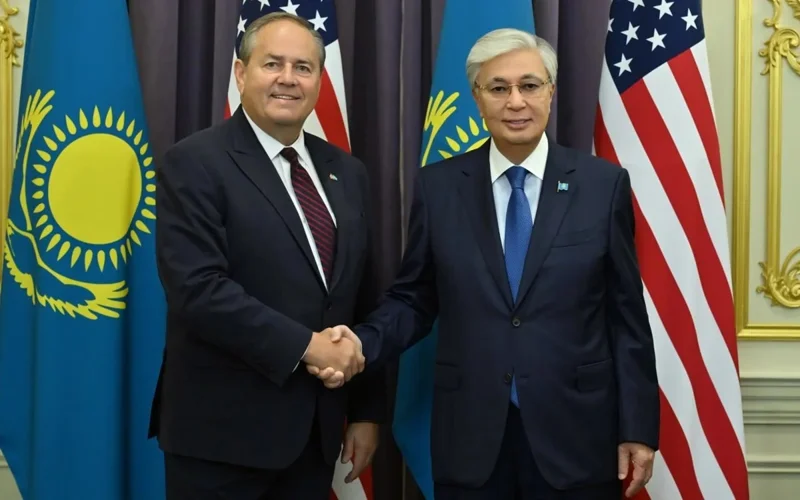 Head of State meets with Cameco President Tim Gitzel