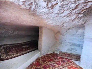 Underground mosque