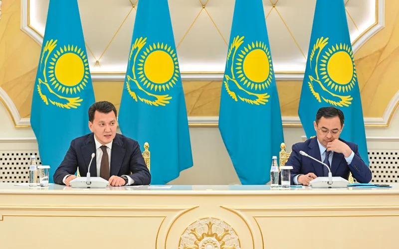 Ерлан Карин провел республиканское совещание по вопросам внутренней политики