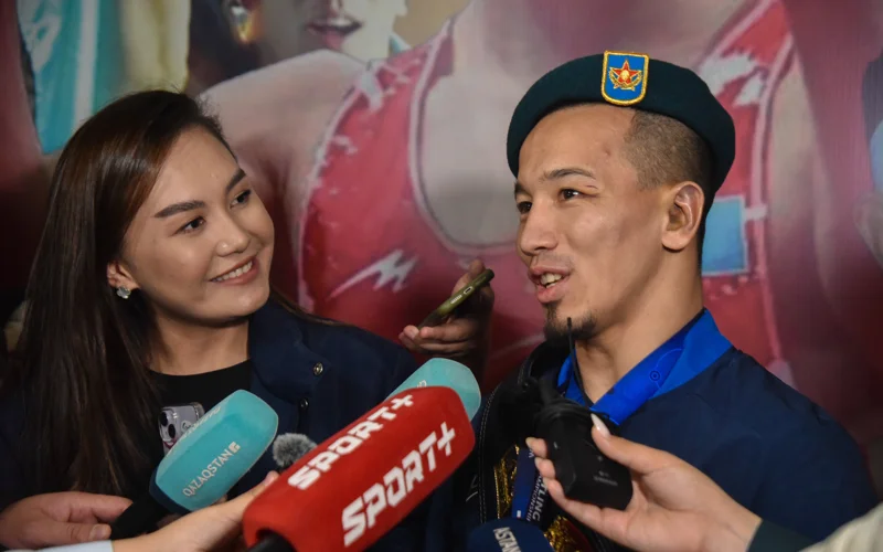 В Астане встретили чемпиона мира по греко-римской борьбе Айдоса Султангали