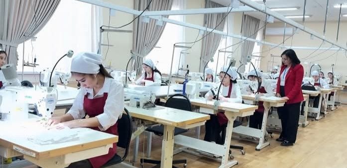 Shymkentte jeńil ónerkásip mamandaryna arnalǵan press-týr ótti