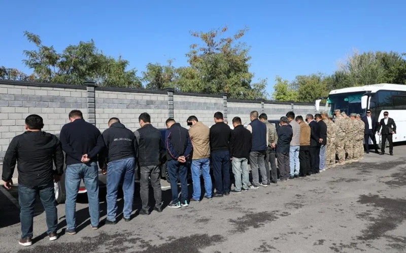 Qyrǵyzstanda sybaılas jemqorlyq áreketine qatysy bar birneshe sheneýnik ustaldy