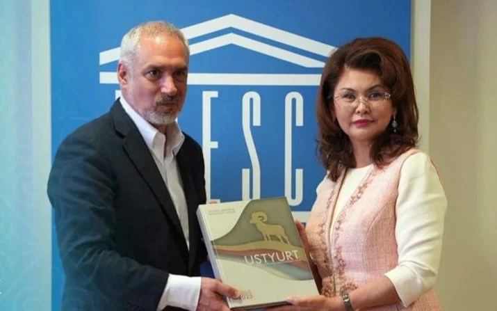 Устюрт в ЮНЕСКО: Аида Балаева передала досье объекта для оценки 