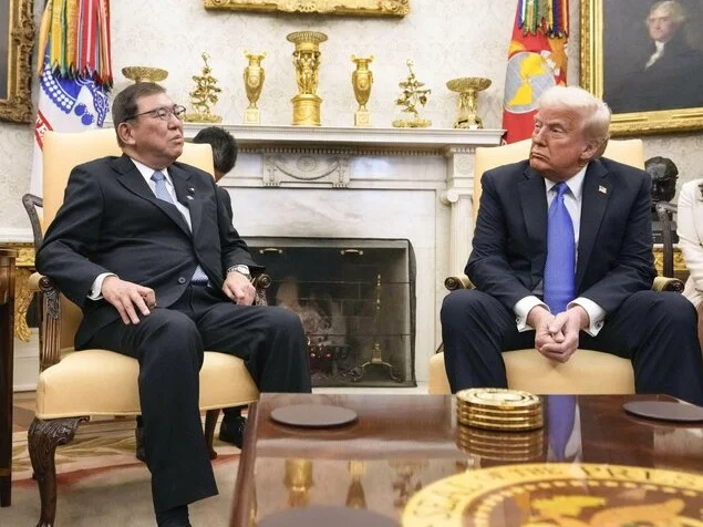 File photo shows U.S. President Donald Trump (R) and Japanese Prime Minister Shigeru Ishiba meeting at the White House in Washington in February 2025. 