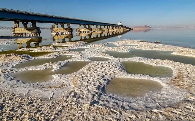 Иранда Азиядағы ең үлкен тұзды көл құрғап кетті