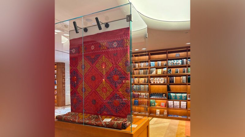 Фоторепортаж: Культурный центр Казахстана в Китае