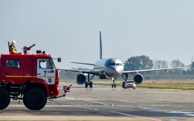 Passenger plane sustains damage after ground contact at Moscow airport