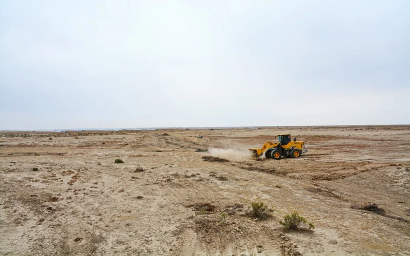 Túrkistan oblysyndaǵy arheologııalyq eskertkishter maqta alqabynyń astynda búlinip jatyr — arheolog 