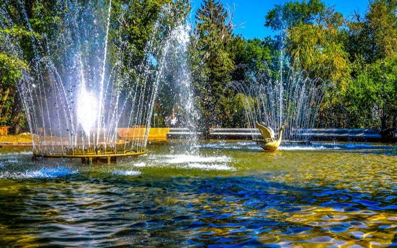 Осень в Алматы. Фонтаны 
