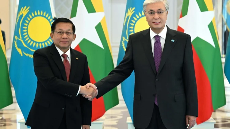 Tokayev holds talks with Myanmar's Acting President Min Aung Hlaing in Astana 