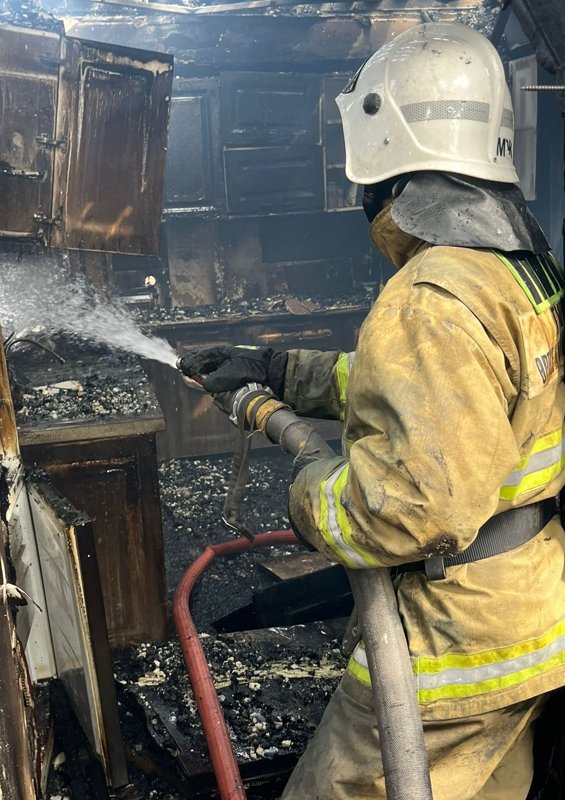  Два частных дома горели в Алматы