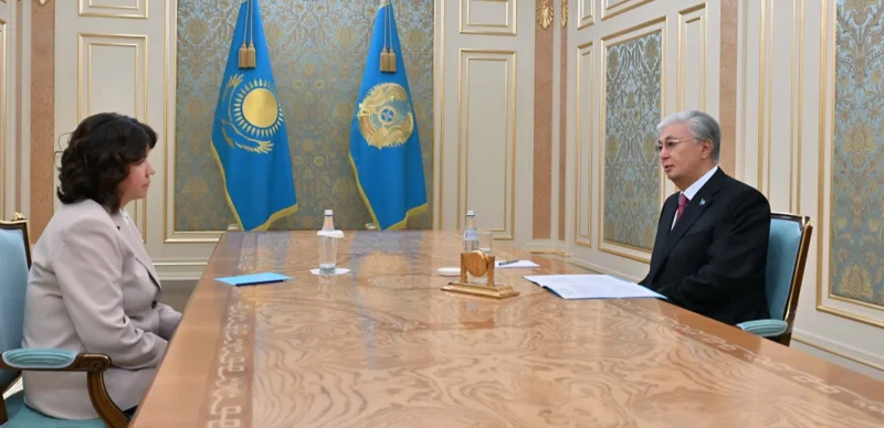 Глава государства поручил министру просвещения повысить качества образования