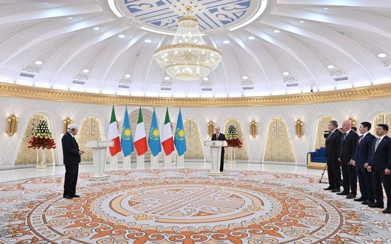 President Tokayev hands over 1st degree Dostyq Order to Sergio Mattarella