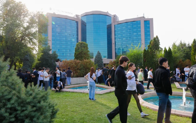 Үлкен сиськи және мельто есек порно фото