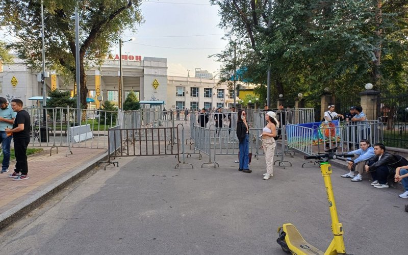 Центральный стадион Алматы оцепили в ожидании «Реал Мадрид»