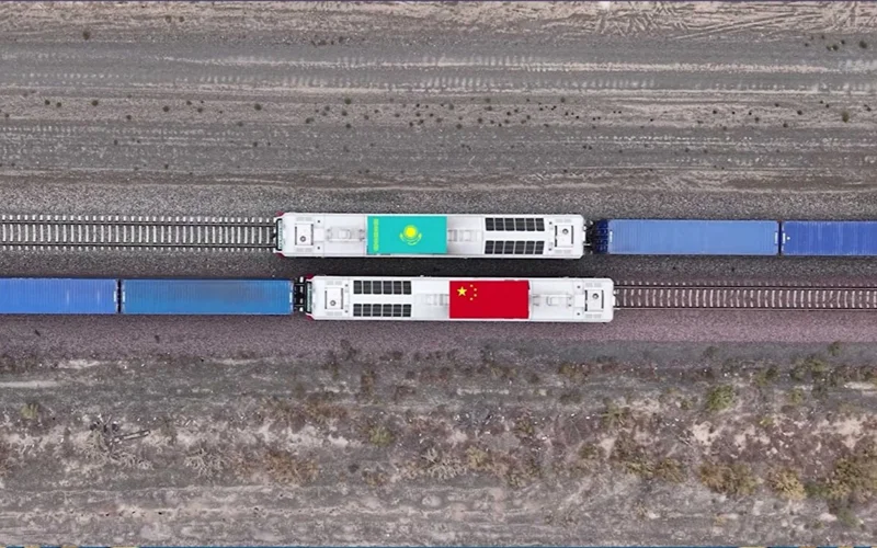 Мемлекет басшысы «Достық — Мойынты» теміржолының екінші желісін іске қосты