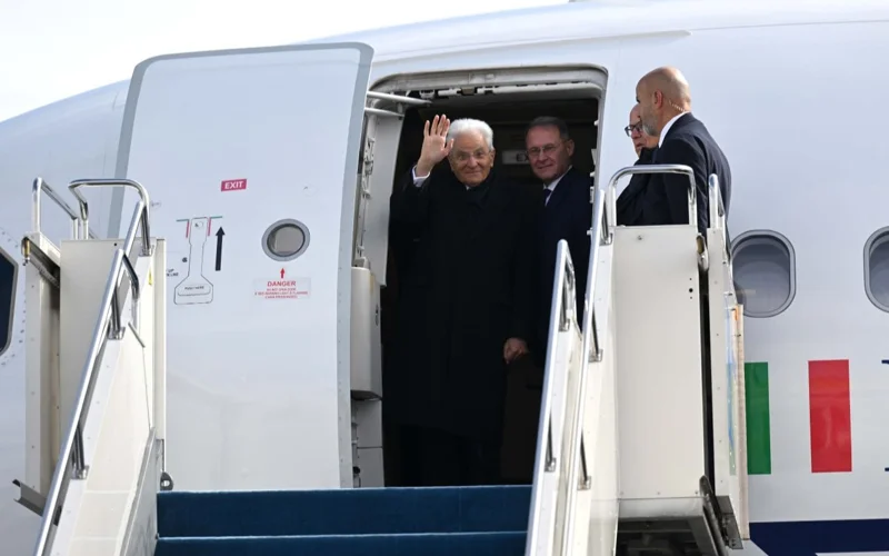 Тоқаев Италия Президенті Серджо Маттарелланы елорда әуежайынан шығарып салды