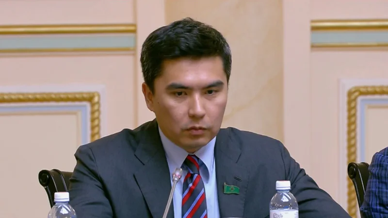 Almaty máslıhatynyń depýtaty ókilettigin merziminen buryn toqtatty