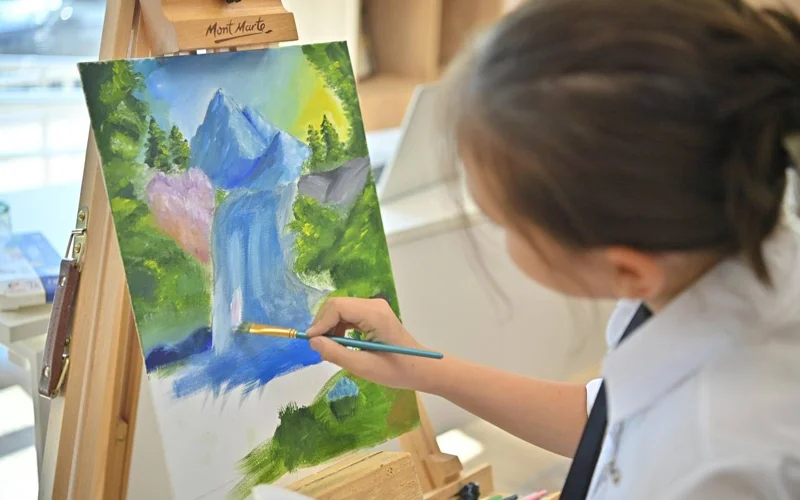 314 тысяч детей в Казахстане получили ваучеры на допобразование