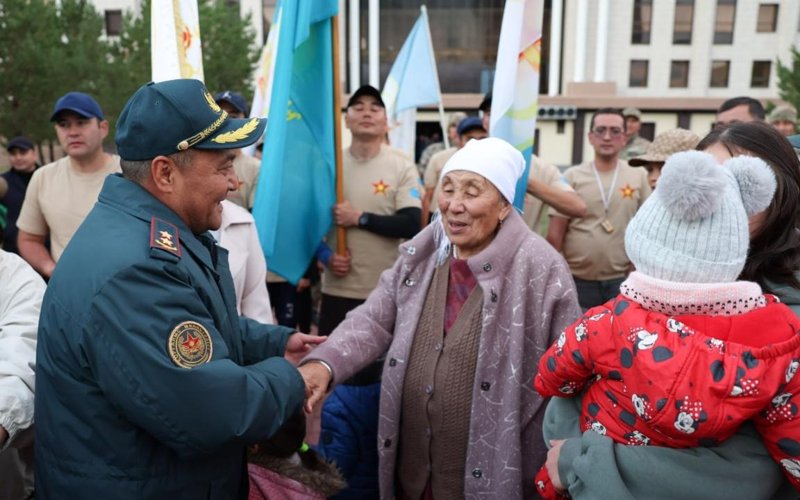 Қарулы күштердің әскери қызметшісі 600 шақырымдық супермарафонды еңсерді