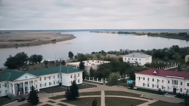 Taza Qala: Kýrchatov
