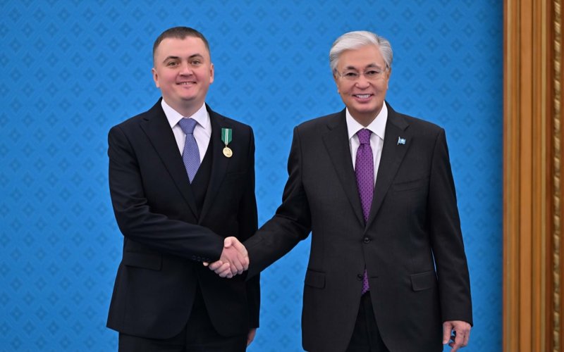 Президент ұстаздарды марапаттады