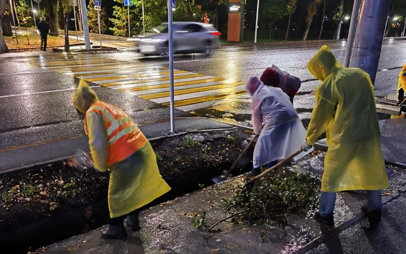 дождь в Алматы