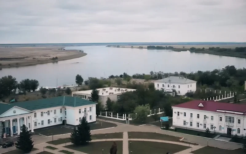 «Таза қала» в Курчатове: между хаосом и гармонией