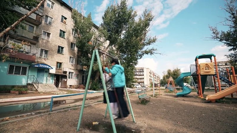 әткеншек, ойын алаңы, балалар