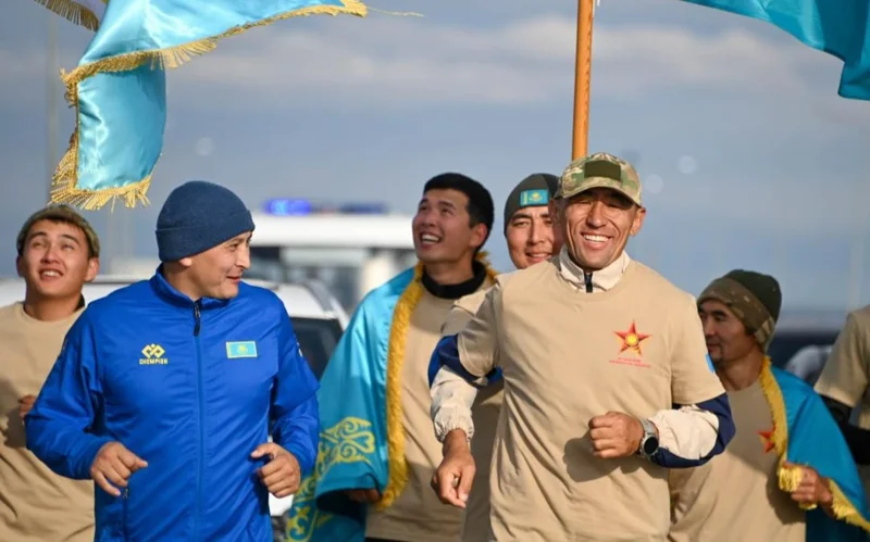Қарулы күштердің әскери қызметшісі 600 шақырымдық супермарафонды еңсерді