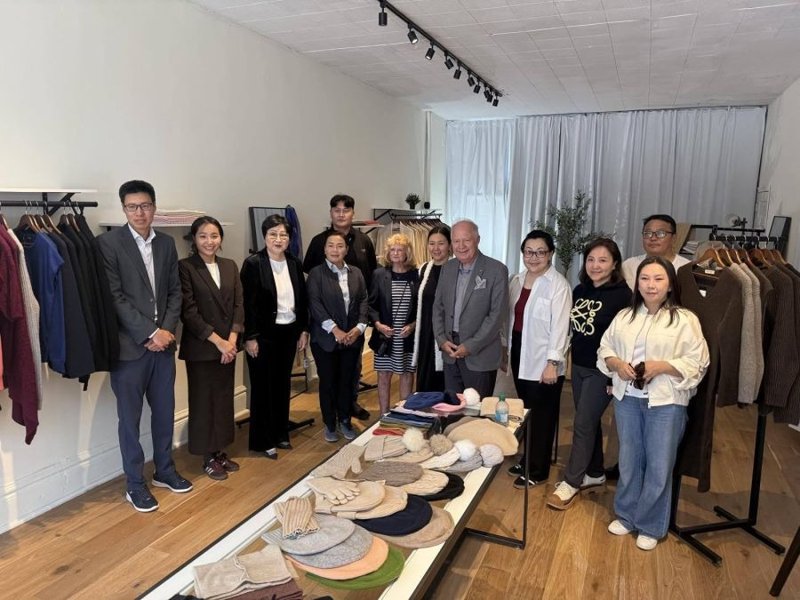 ‘Mongolian Gallery’ Store Opens in Toronto, Canada